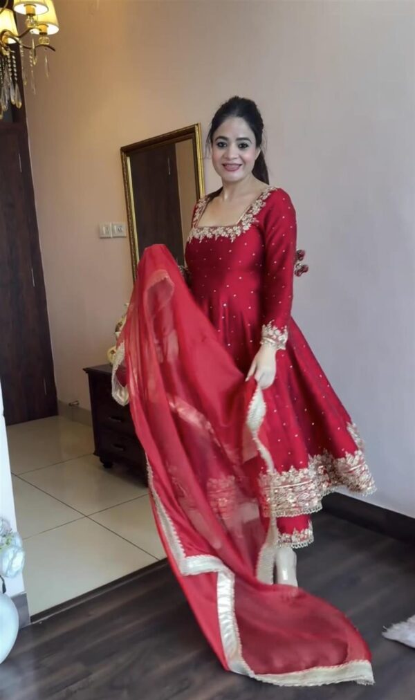 Buy Elegant Vichitra Silk Embroidered Anarkali Gown with Dupatta & Plazzo Set - Image 2