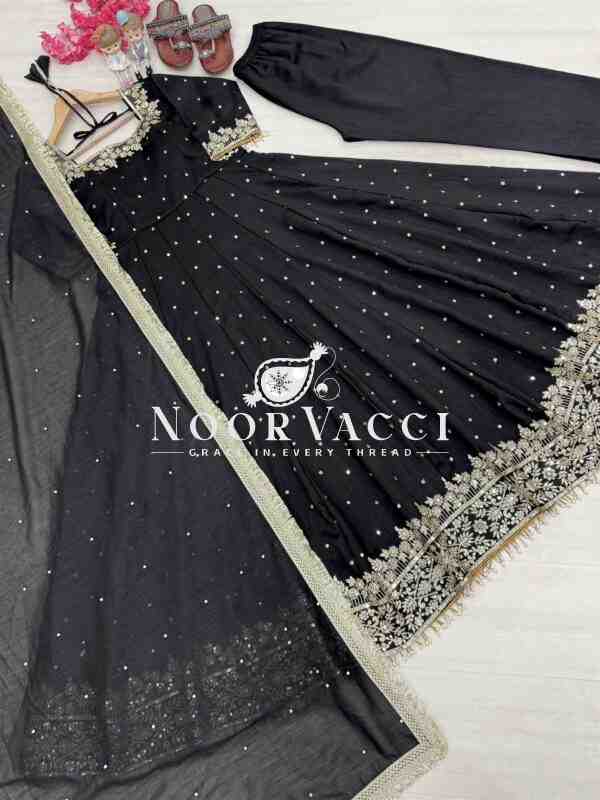 Premium Party Wear Pur Vichitra Silk Anarkali Gown, Dupatta & Pent Plazzo Set - Image 3