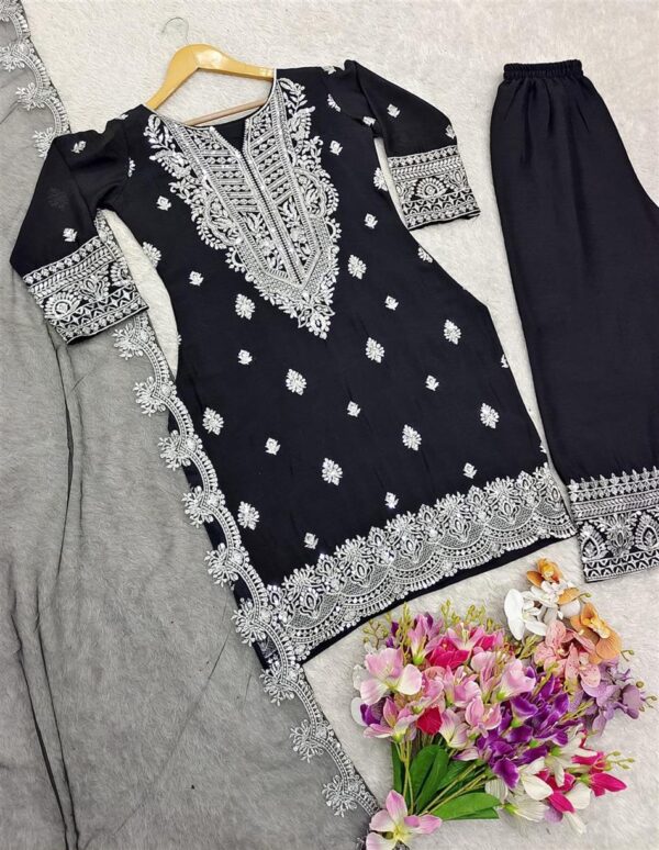 Buy Pure Chinon Silk Embroidered Top-Plazzo Set with Organza Dupatta - Image 4
