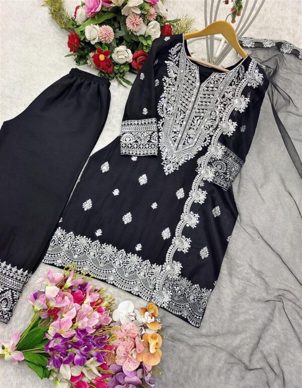 Buy Pure Chinon Silk Embroidered Top-Plazzo Set with Organza Dupatta - Image 7