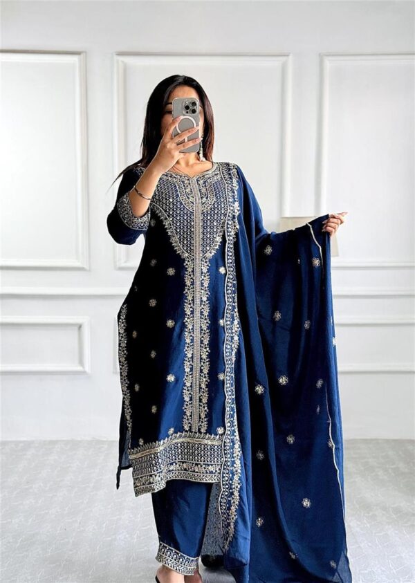 Buy Real Modeling Chinon Silk Top with Pant and Dupatta Set - Image 2
