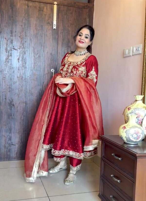 Buy Pur Chinon Silk Embroidered Anarkali Gown, Dupatta & Pent Plazzo Set - Image 2