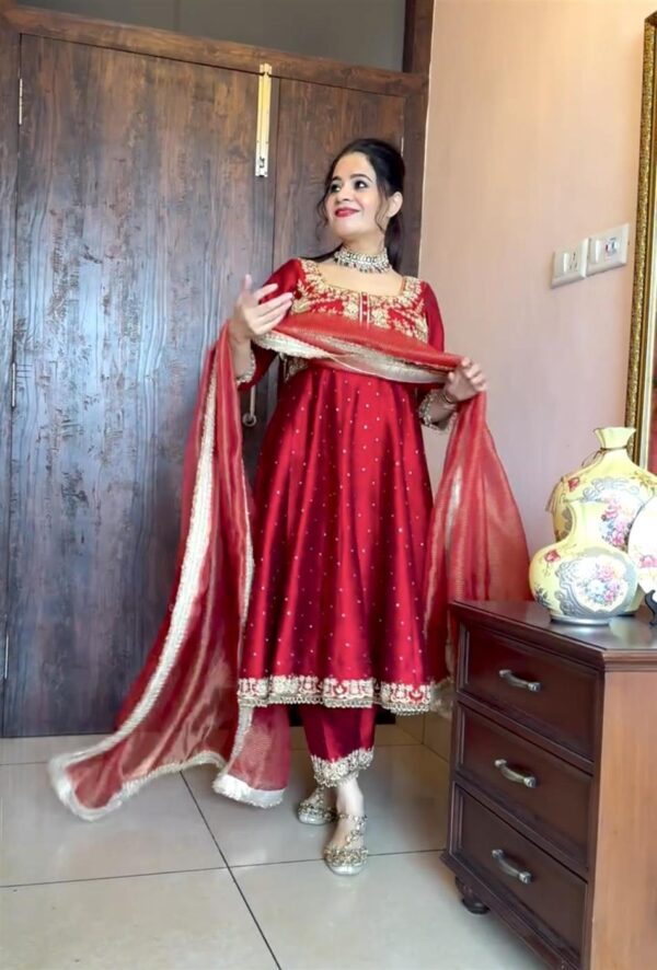 Buy Pur Chinon Silk Embroidered Anarkali Gown, Dupatta & Pent Plazzo Set - Image 3