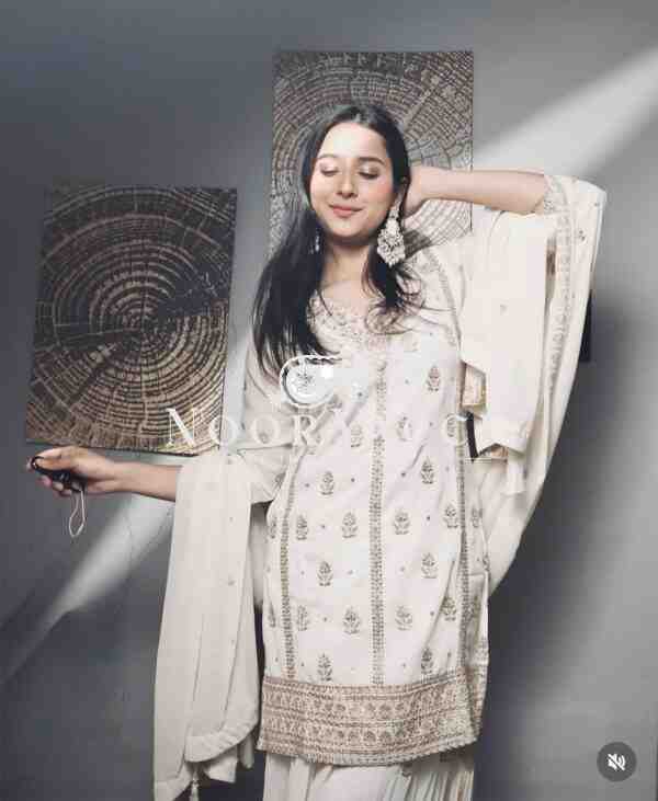 Fox Georgette Embroidered Top Sarara Set with Dupatta Fully Stitched - Image 3