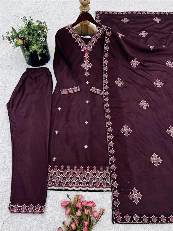 Buy Pure Chinon Silk Embroidered Top-Bottom Set with Dupatta - Image 8