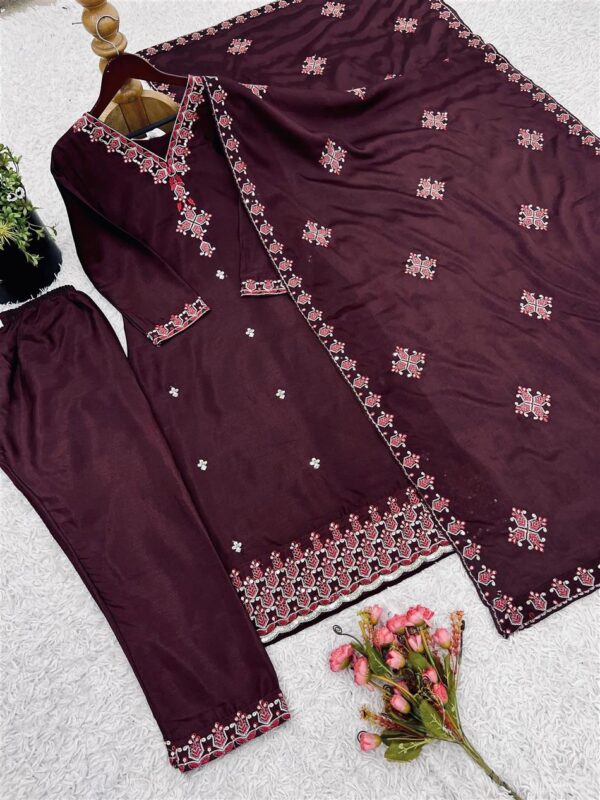 Buy Pure Chinon Silk Embroidered Top-Bottom Set with Dupatta - Image 6