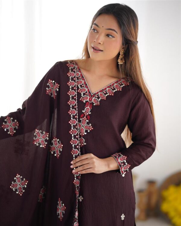 Buy Pure Chinon Silk Embroidered Top-Bottom Set with Dupatta - Image 5