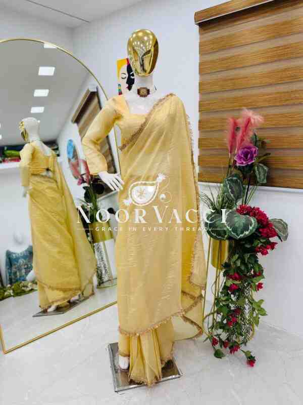 Goldy Crazy Ready-to-Wear Saree with Stitched Blouse