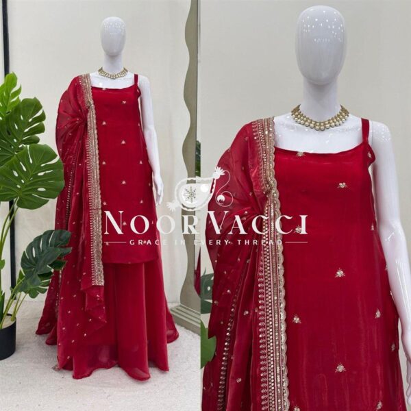 Buy Jimi Choo Embroidered Plazo Set with Lace-Trim Dupatta - Image 3