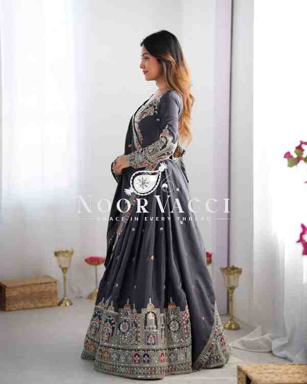 Natural Crepe Silk Embroidered Semi-Stitched Lehenga with Dupatta - Image 4