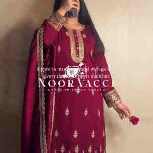 Graceful Embroidered Natural Crepe Silk Suit Set with Dupatta