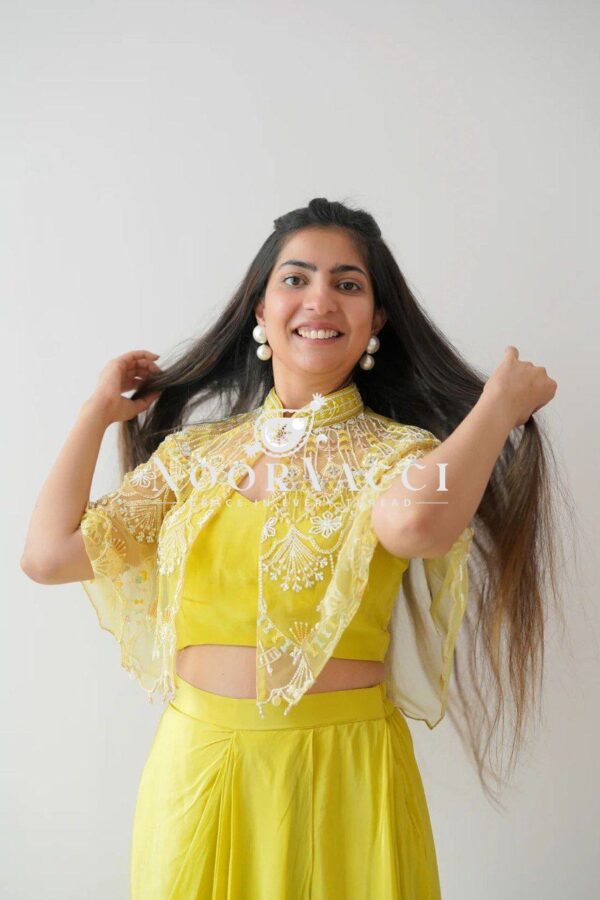 Buy Ready-to-Wear Dhoti Style Set with Embroidered Koti and Stitched Tube Blouse - Image 4