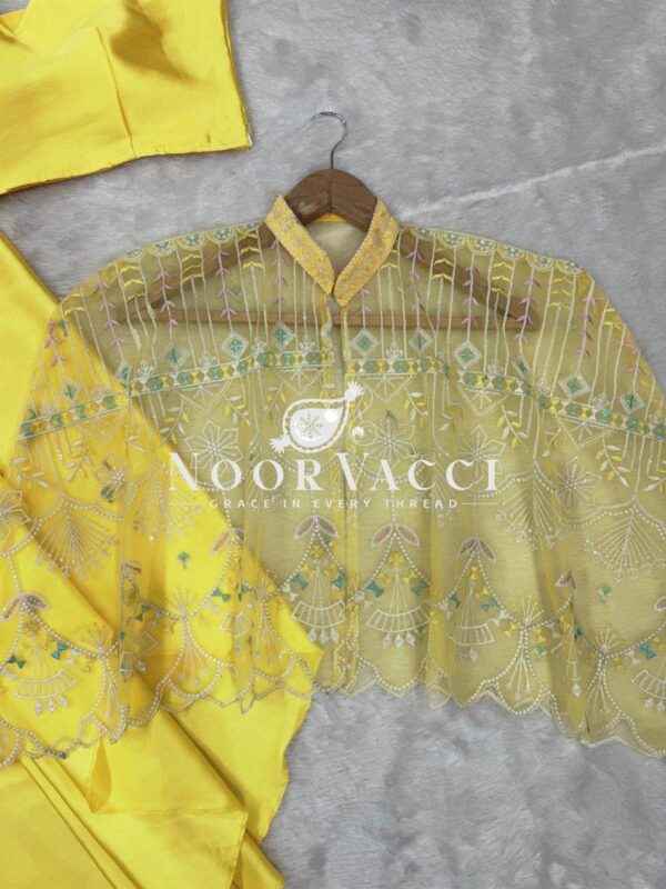Buy Ready-to-Wear Dhoti Style Set with Embroidered Koti and Stitched Tube Blouse - Image 10