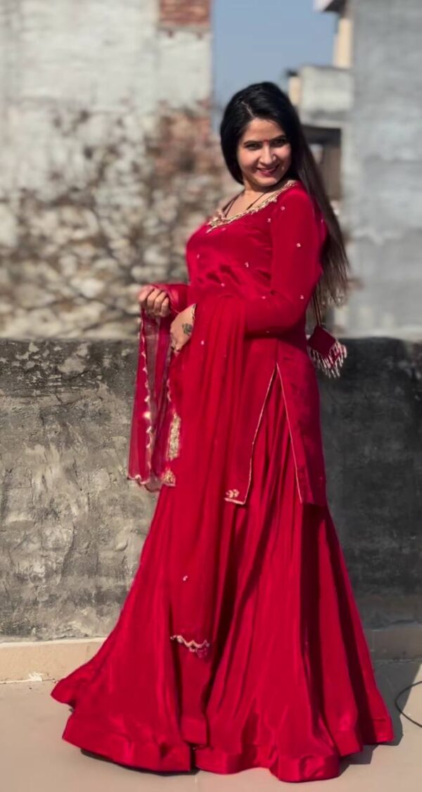 Shop Natural Crepe Silk Embroidered Top & Lehenga Set with Net Dupatta – Full Stitched Elegance - Image 2