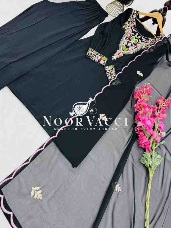 Maska Cotton Embroidered Farshi Salwar Set with Dupatta - Image 5