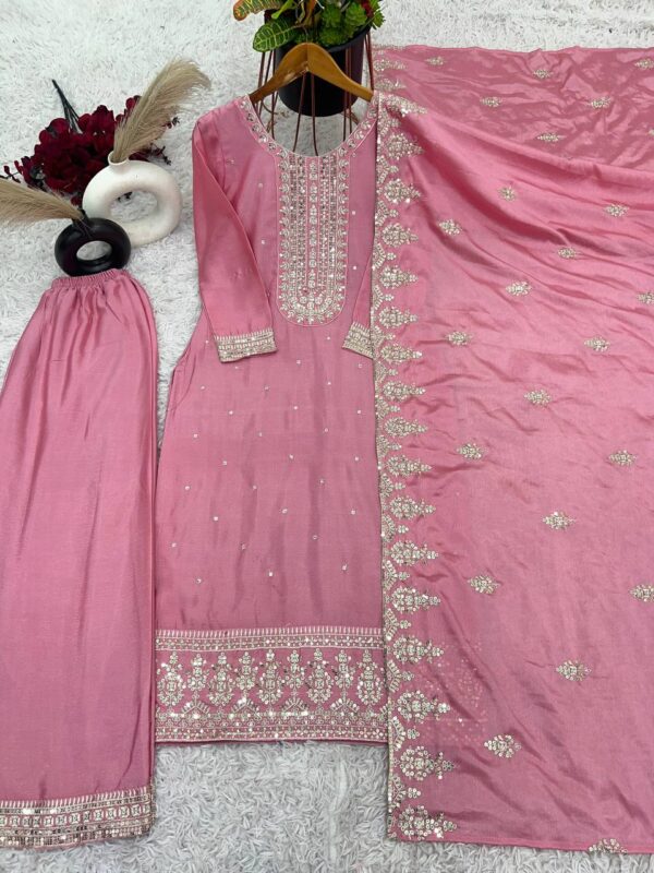 Buy Chinnon Silk Embroidered Festival Set - Image 2