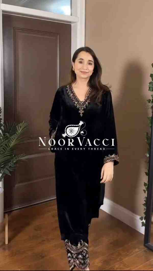Viscose Velvet Embroidered Suit Set with Side Pocket Detail