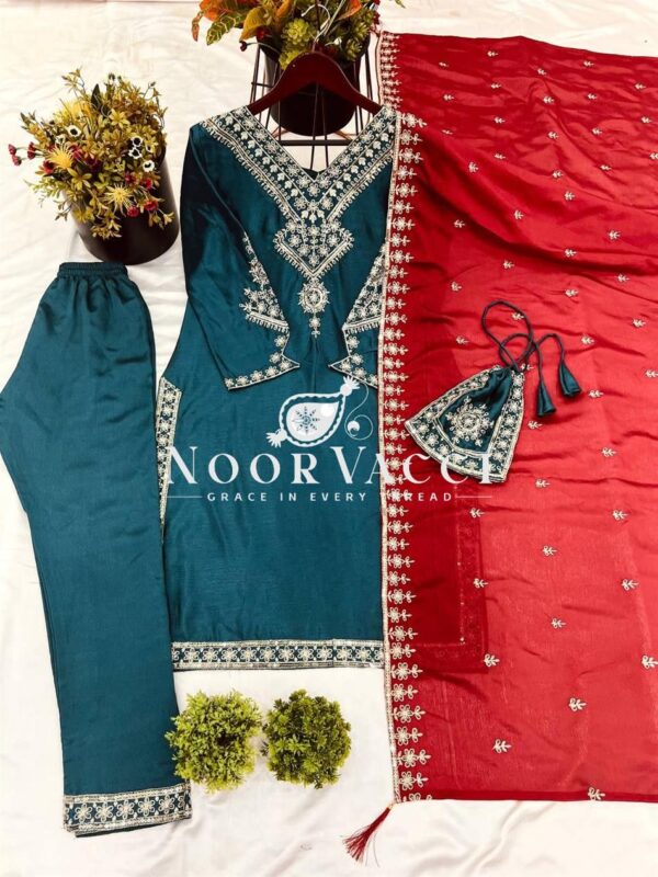 Shop Chinon Silk Embroidered Top-Pant Set with Dupatta and Potli - Image 5