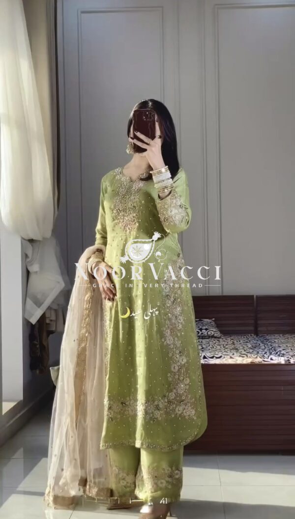Buy Jimmy Choo Embroidered Suit with Diamond & Moti Hand Work and Dupatta - Image 3