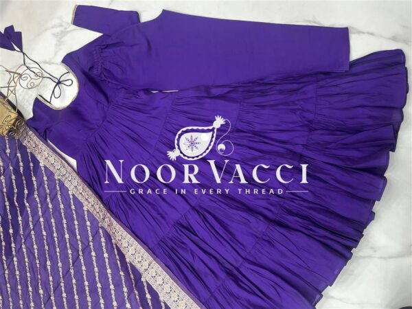 Shop Romansilk Chanderi Anarkali Set with Banarasi Dupatta - Image 10