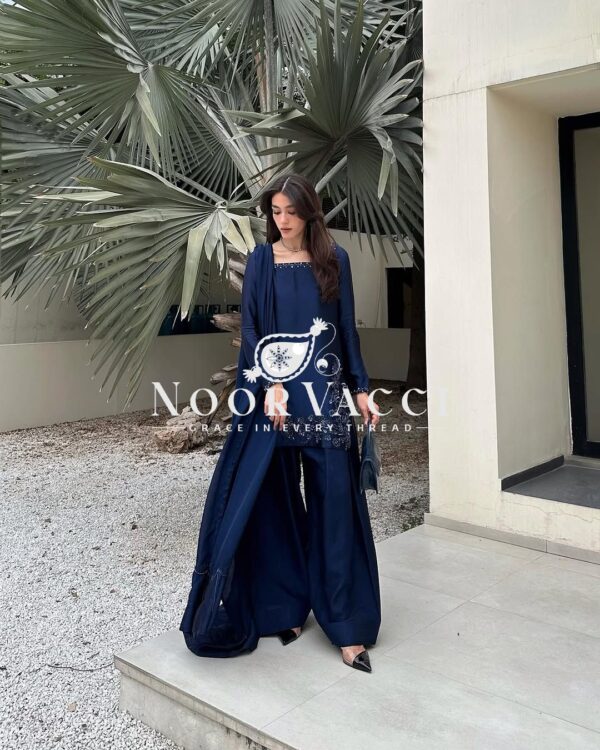Shop Natural Crepe Silk Embroidered Suit Set with Farshi Pant & Dupatta - Image 2