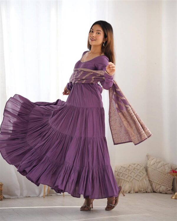 Shop Pink Romansilk Chanderi Anarkali Set with Banarasi Dupatta - Image 2