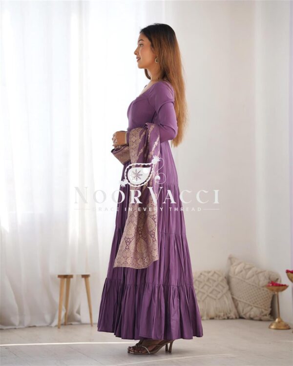 Shop Pink Romansilk Chanderi Anarkali Set with Banarasi Dupatta - Image 3