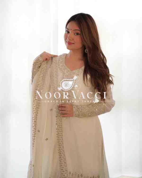 Elegant Pure Chinon Silk Straight Fit Kurta Set with Dupatta & Trousers - Image 10