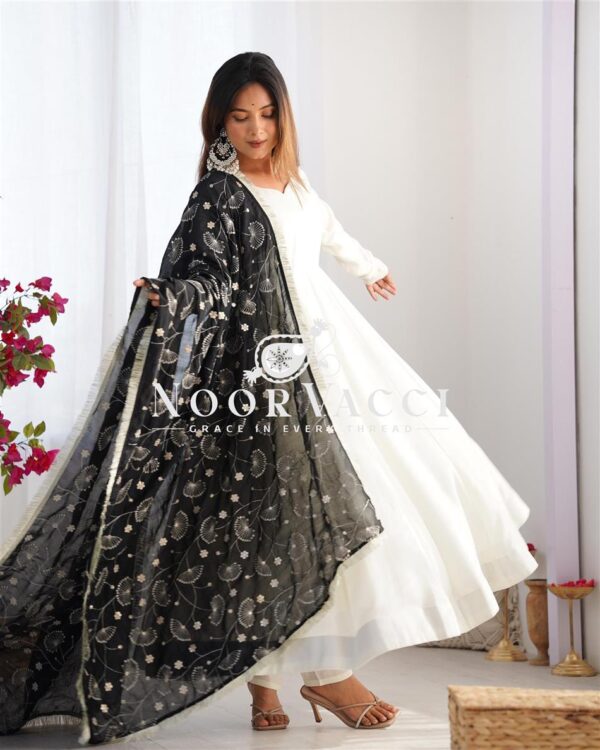 Shop Vichitra Silk Kali Pattern Anarkali Set with Dupatta and Pant