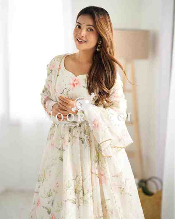Elegant Pure Soft Organza Silk Anarkali Set with Dupatta & Trousers - Image 10