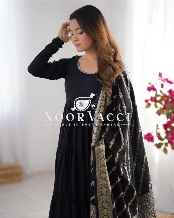 Buy Romansilk Chanderi Anarkali Set with Banarasi Dupatta - Image 2