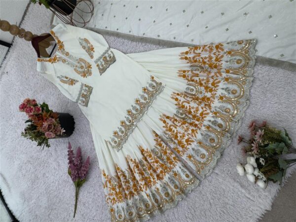 Buy French Crepe Embroidered Top-Sharara Set with Dupatta - Image 7