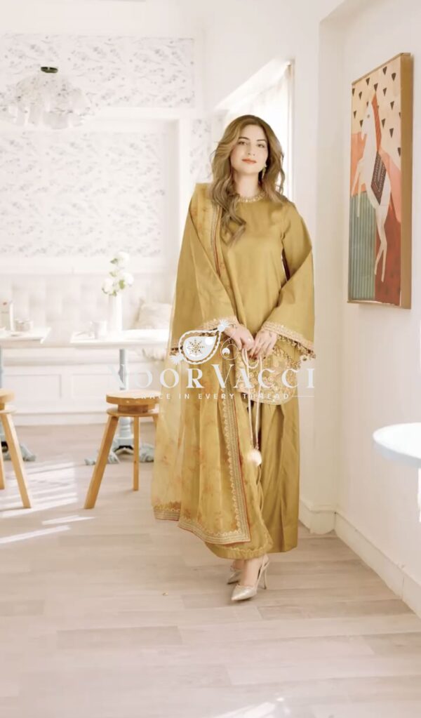 Buy French Crepe Silk Embroidered Top with Farshi Pant & Tissue Dupatta - Image 8