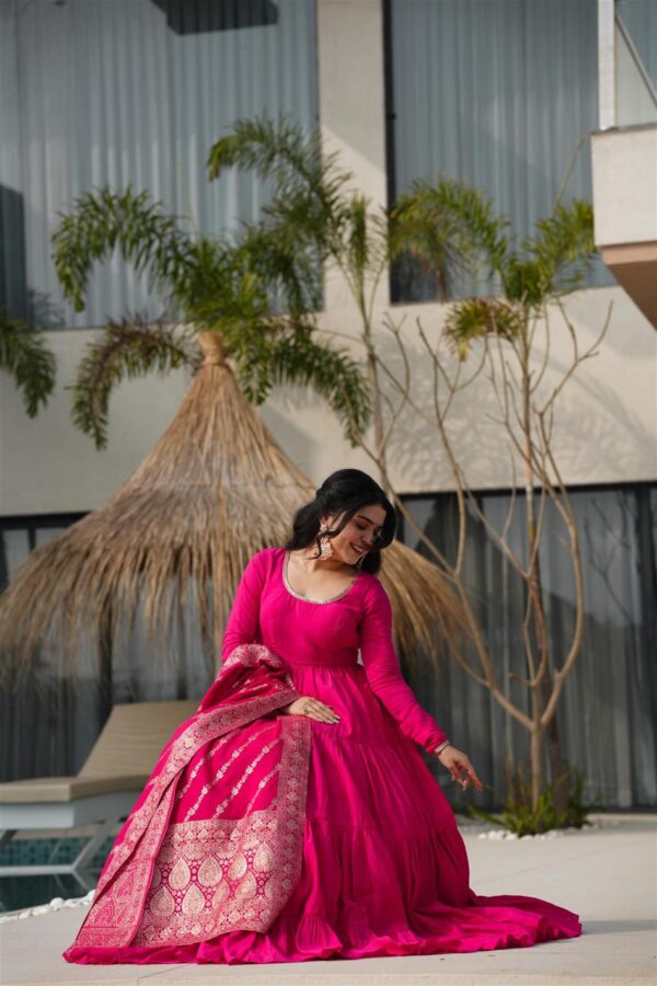Shop Romansilk Chanderi Anarkali Set with Banarasi Dupatta - Image 7