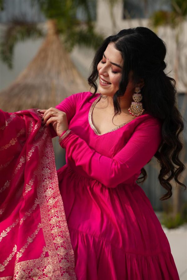 Shop Romansilk Chanderi Anarkali Set with Banarasi Dupatta - Image 3