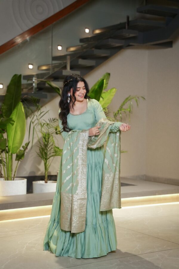 Buy Romansilk Chanderi Anarkali Set with Banarasi Dupatta - Image 6