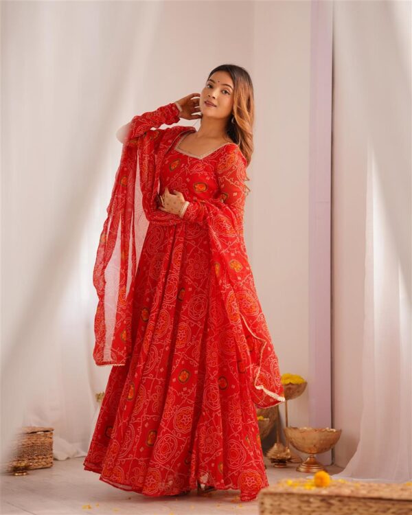 Buy Red Chiffon Bandhej Anarkali Set with Dupatta - Image 12