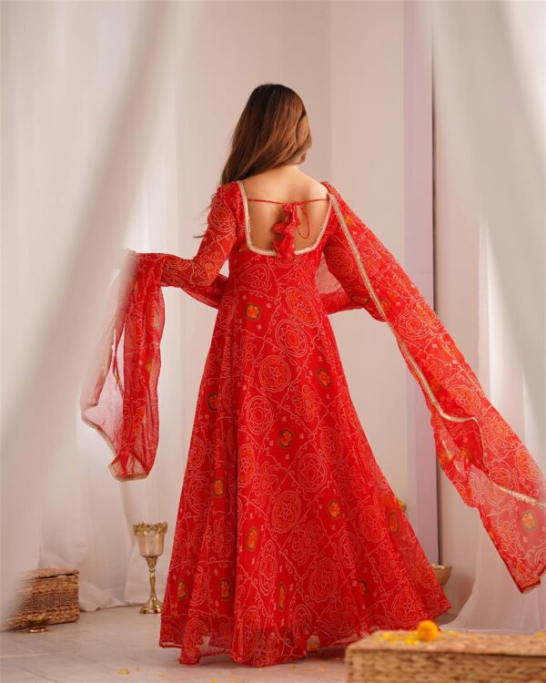 Buy Red Chiffon Bandhej Anarkali Set with Dupatta - Image 10