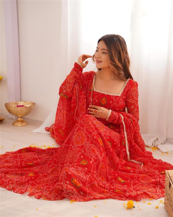 Buy Red Chiffon Bandhej Anarkali Set with Dupatta - Image 7