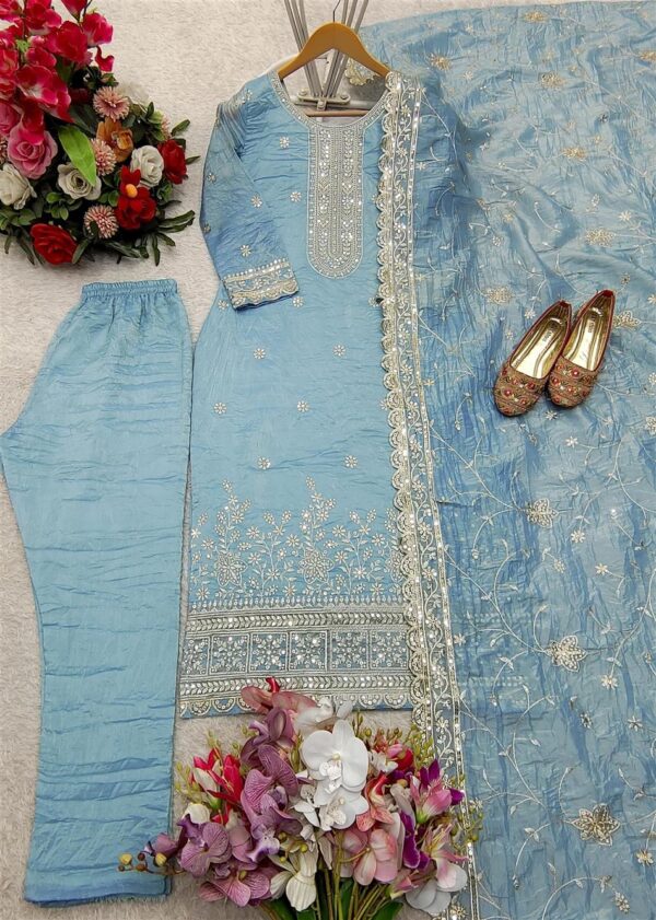 Shop Gold Crush Silk Embroidered Top-Pant-Dupatta Set - Image 7