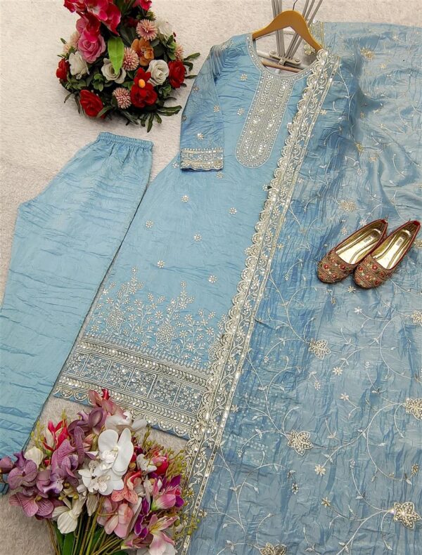 Shop Gold Crush Silk Embroidered Top-Pant-Dupatta Set - Image 8