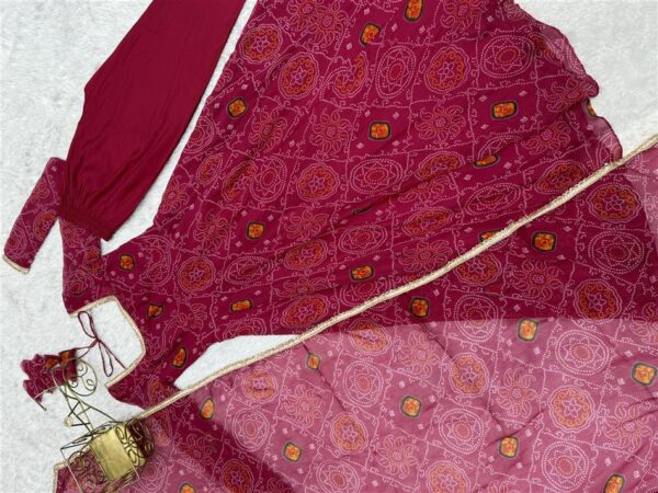 Shop Red Chiffon Bandhej Anarkali Set with Dupatta - Image 10