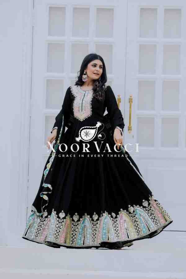 Heavy Chinon Silk Designer Party Wear Gown with Embroidered Dupatta - Image 4