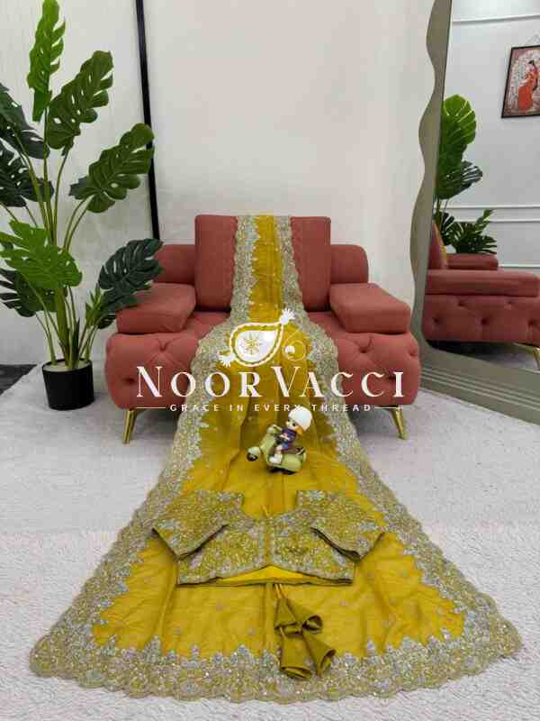 Designer Tibby Silk Saree with Thread & Sequence Work and Mono Benglori Blouse - Image 5
