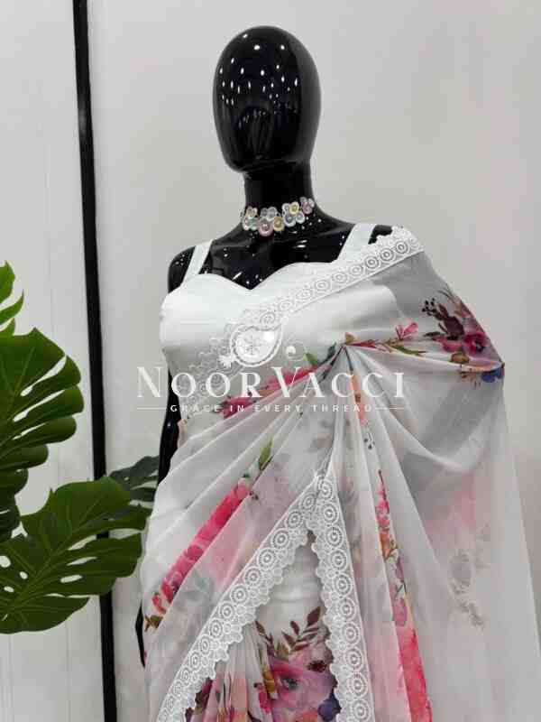 Faux Georgette Designer Saree with Digital Print & Fancy Lace | Unstitched Mono Benglori Blouse - Image 7