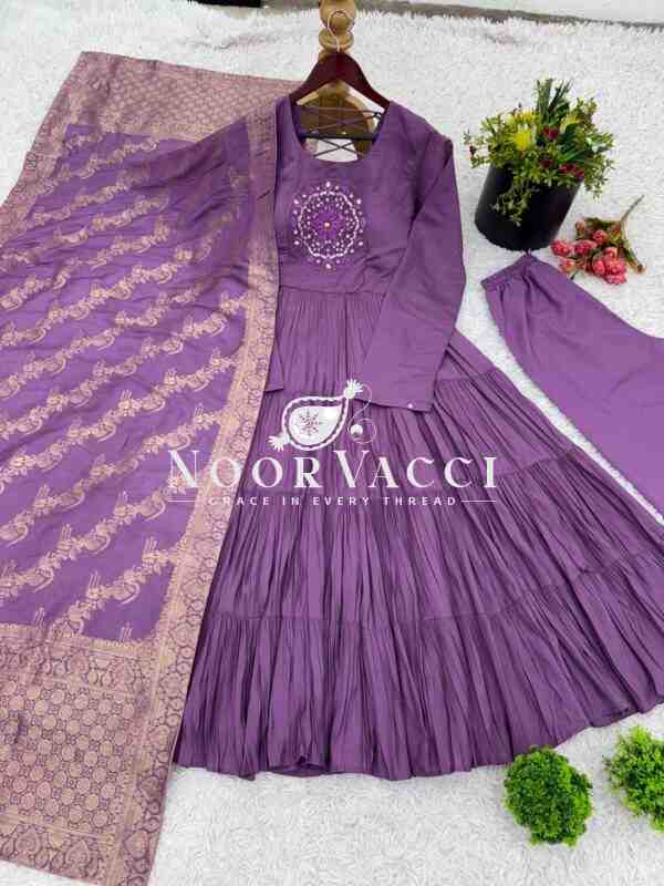 Roman Silk Embroidered Gown with Jacquard Dupatta – Elegant Party Wear - Image 3
