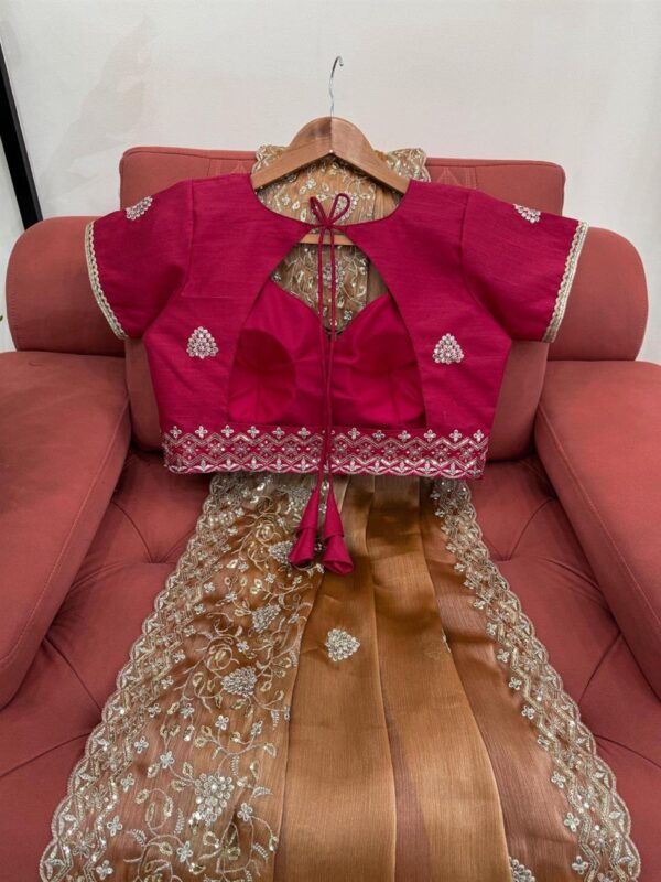 Shop Burberry Silk Saree with Thread and Sequence Work and Matching Mono Benglori Blouse - Image 5