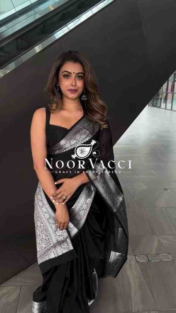 Kota Silk Jacquard Saree with Mono Benglori Blouse
