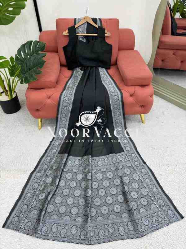 Kota Silk Jacquard Saree with Mono Benglori Blouse - Image 7