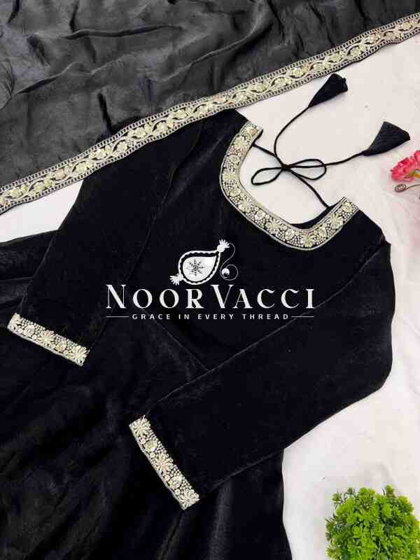 Heavy Designer Party Wear Gown & Dupatta Set with Multy Thread Embroidery Sequence Work - Image 5